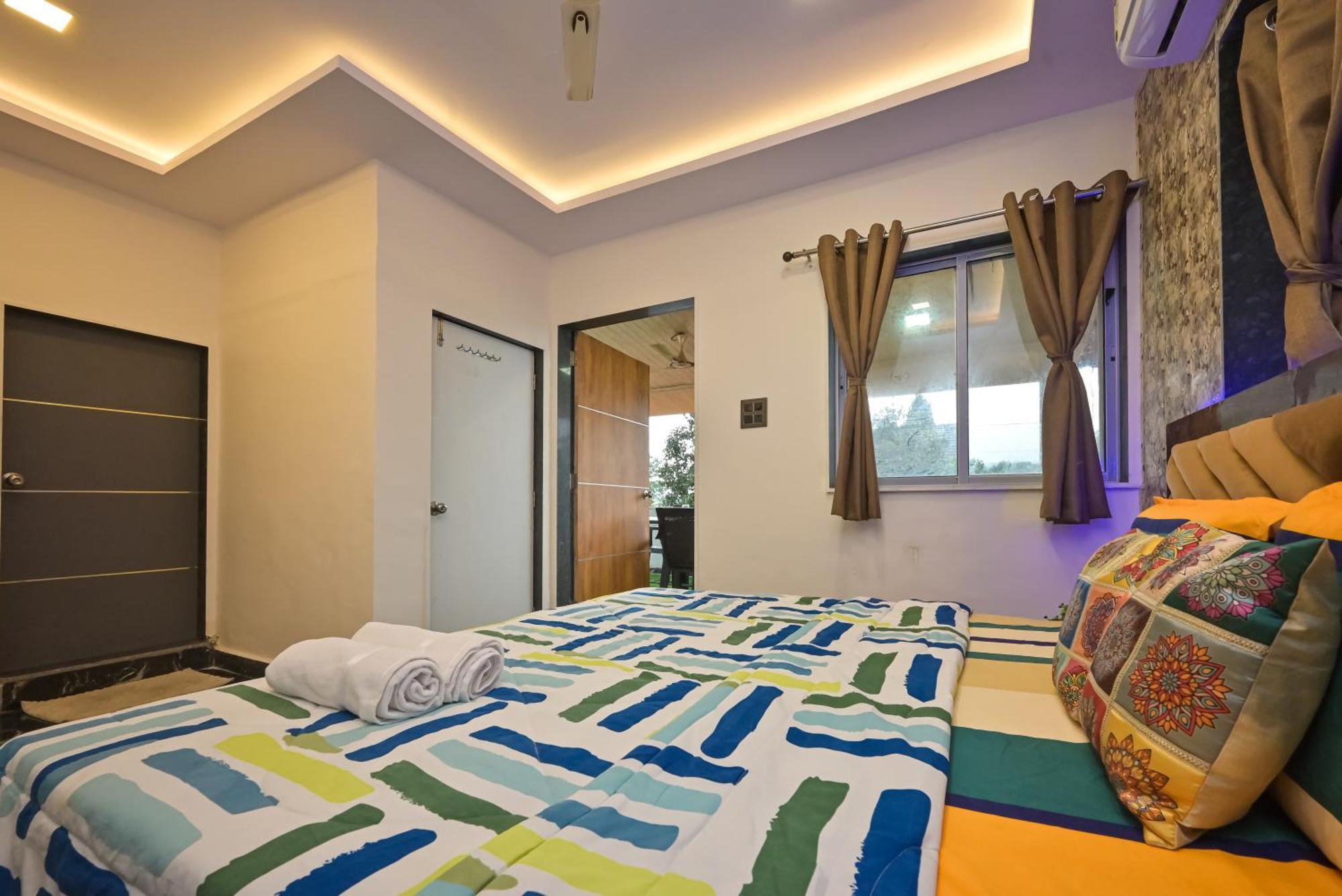 Empyrean Stay Ll 3Bhk Ll Marshall Villa Ll Large Pool Ll Ac Ll Lonavala Bagian luar foto